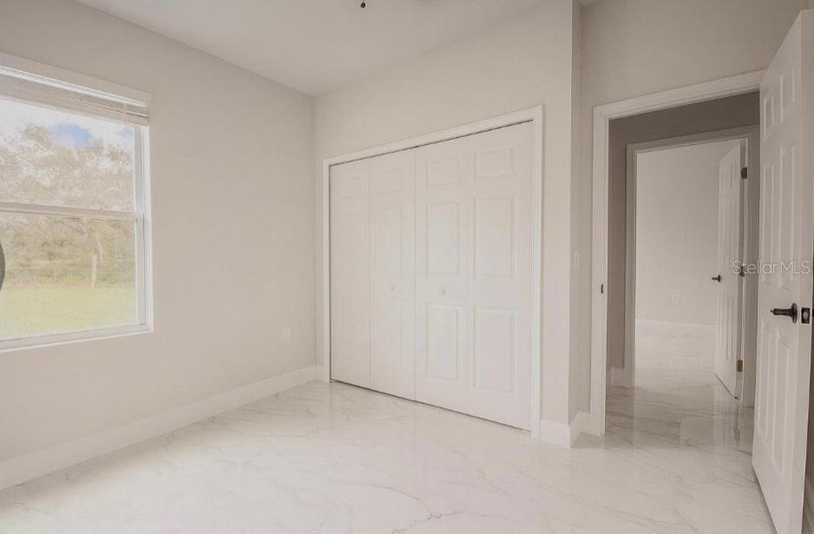 Spacious, unfurnished interior of a new home in , Kissimmee (Image 5).