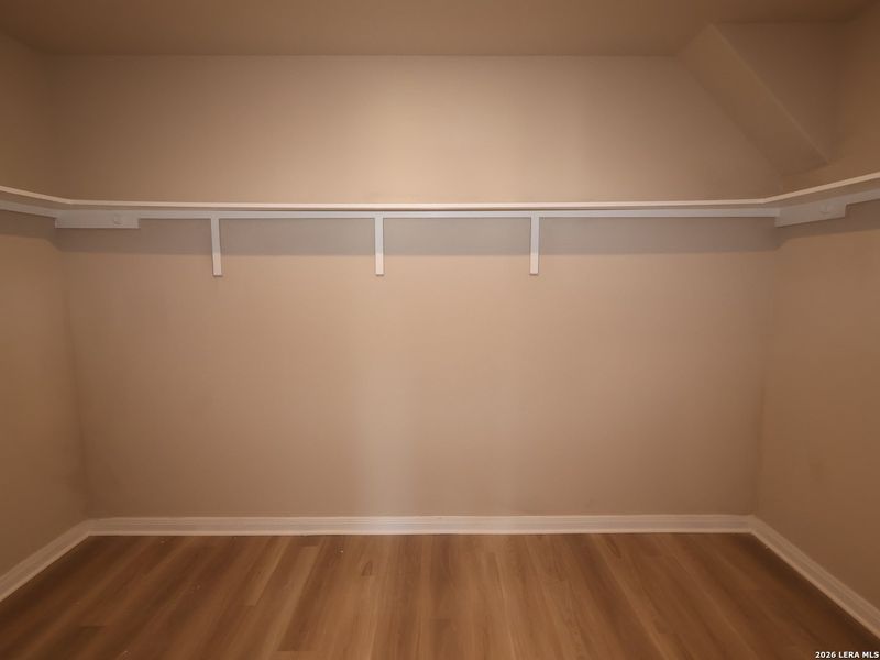 Spacious, unfurnished interior of a new home in Chaparral Ranch, Floresville (Image 20).