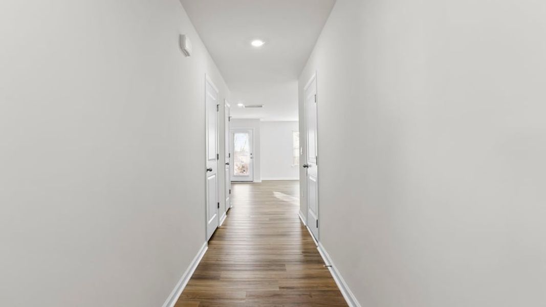 Spacious, unfurnished interior of a new home in Baxter Village, Boiling Springs (Image 15).