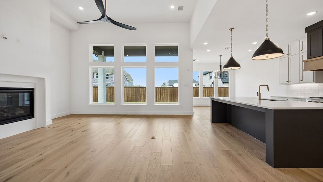 Spacious, unfurnished interior of a new home in Prosper Ridge, Prosper (Image 15).