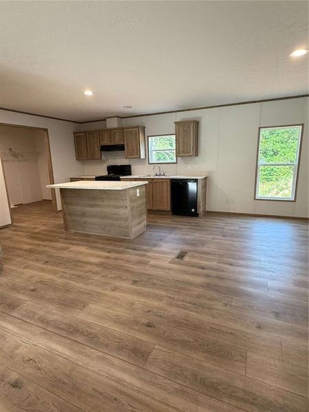 Spacious, unfurnished interior of a new home in , Elberton (Image 6).