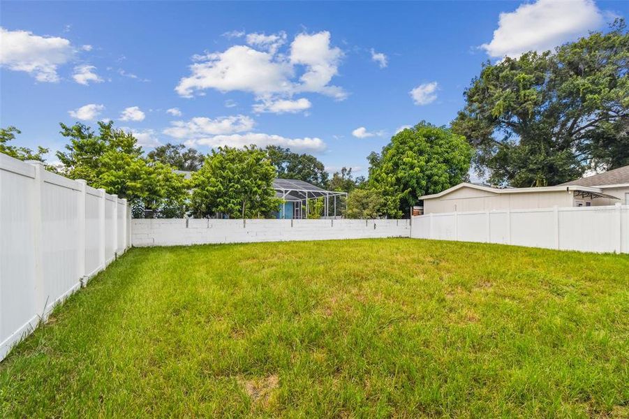 Front exterior of a new home in , Tampa, FL, highlighting curb appeal (Image 29).