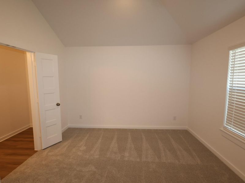 Spacious, unfurnished interior of a new home in Indian Springs, Crosby (Image 26).