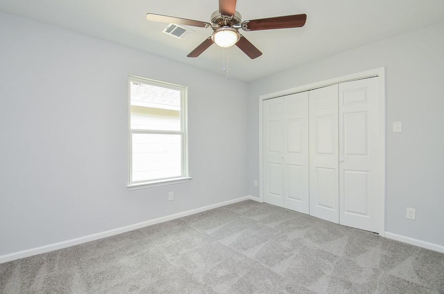 Spacious, unfurnished interior of a new home in , Houston (Image 34).