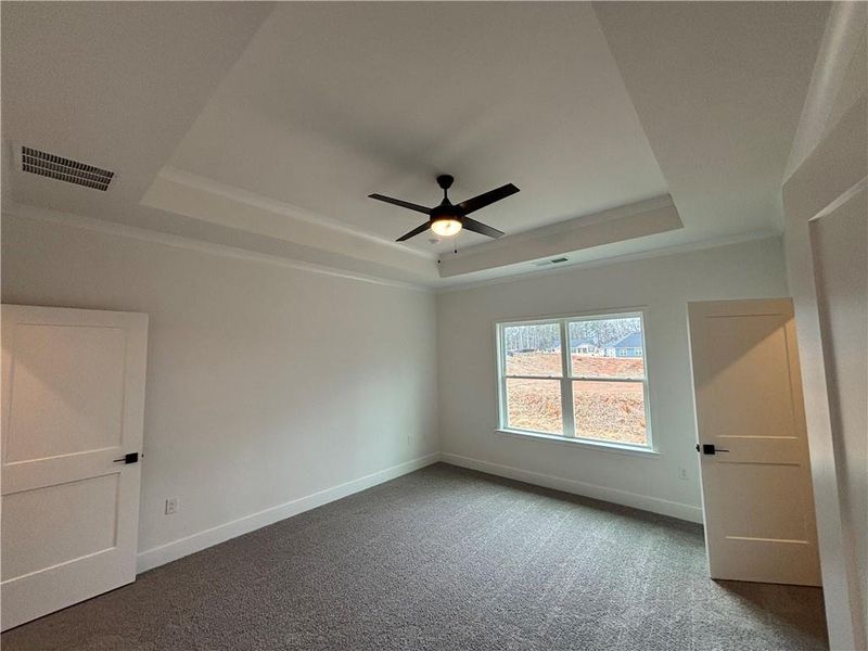 Spacious, unfurnished interior of a new home in Tuscany Hills, Douglasville (Image 16).