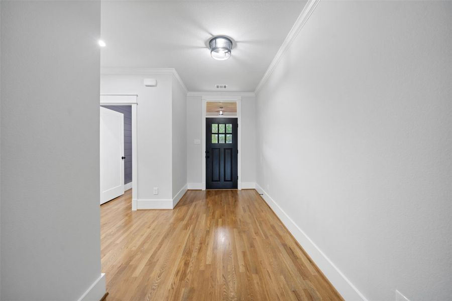 Spacious, unfurnished interior of a new home in , Houston (Image 17).