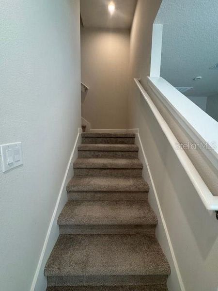 Spacious, unfurnished interior of a new home in , Lady Lake (Image 15).