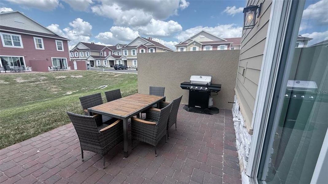 Furnished interior view inside a new home in , Kissimmee (Image 4).