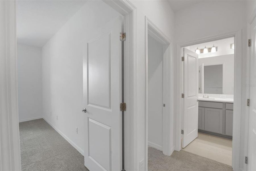 Spacious, unfurnished interior of a new home in Shores at Mirada, San Antonio (Image 22).