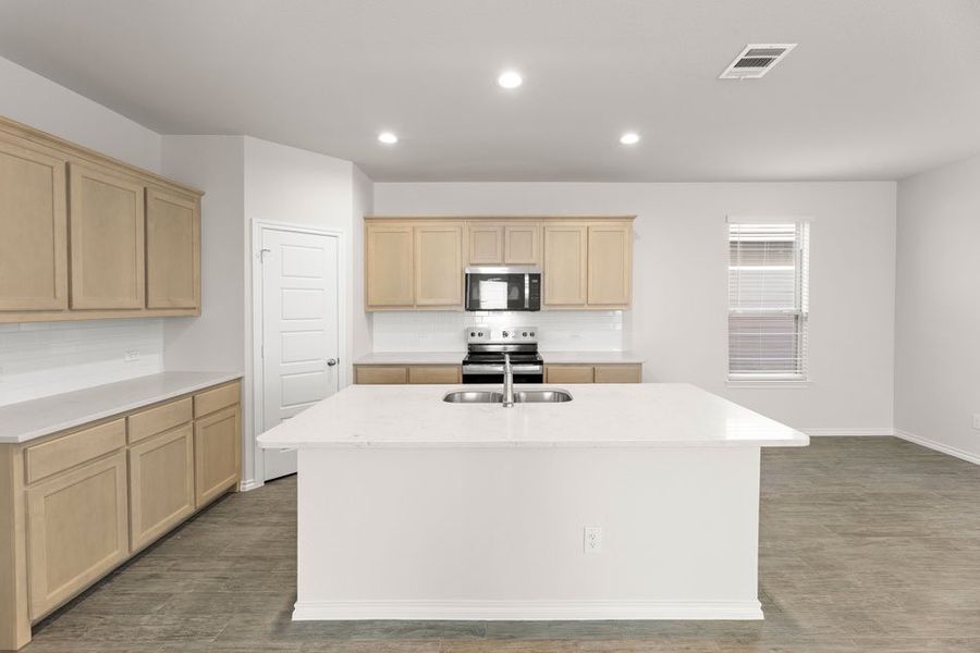 Front exterior of a new home in Creekside Ranch, Blue Ridge, TX, highlighting curb appeal (Image 23).