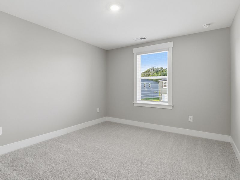 Spacious, unfurnished interior of a new home in Watkins Glen, Raleigh (Image 16).