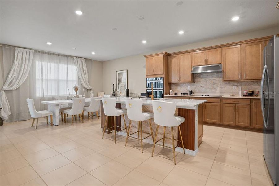 Furnished interior view inside a new home in , Winter Garden (Image 9).