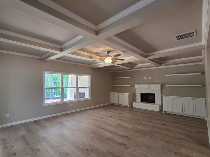 Spacious, unfurnished interior of a new home in , Bethlehem (Image 18).
