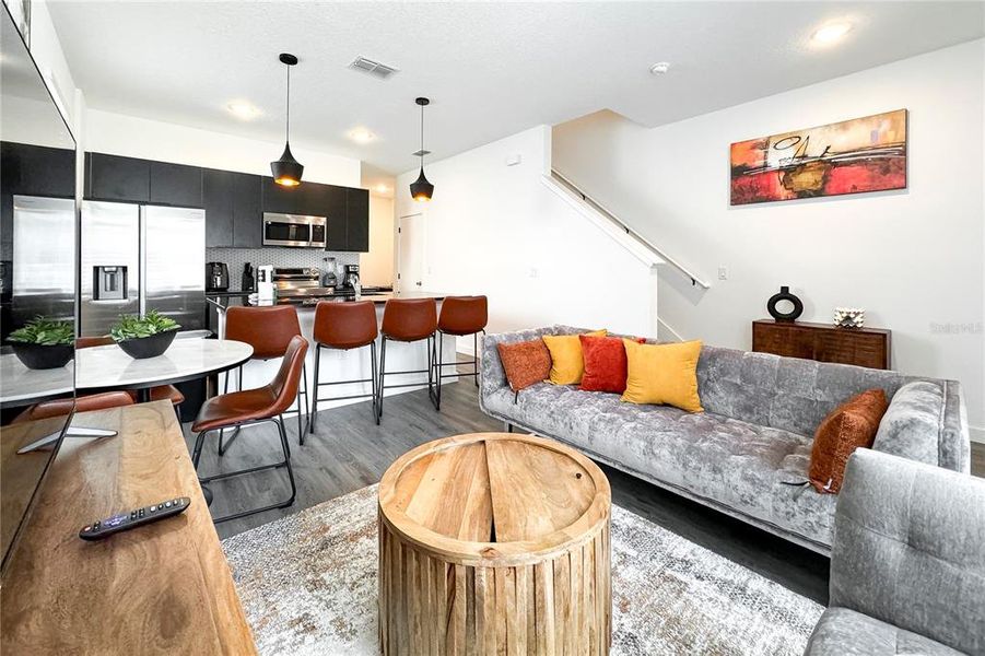 Furnished interior view inside a new home in , Kissimmee (Image 9).