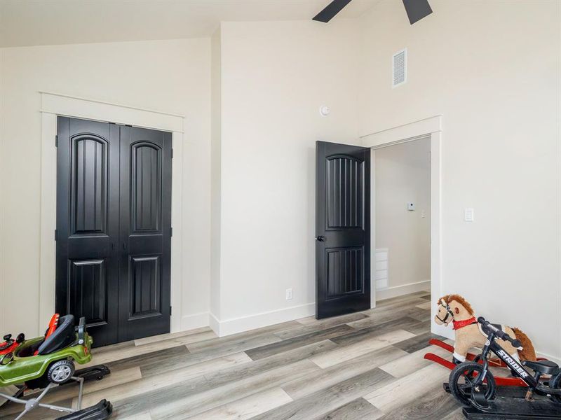 Image 38 of a home in .