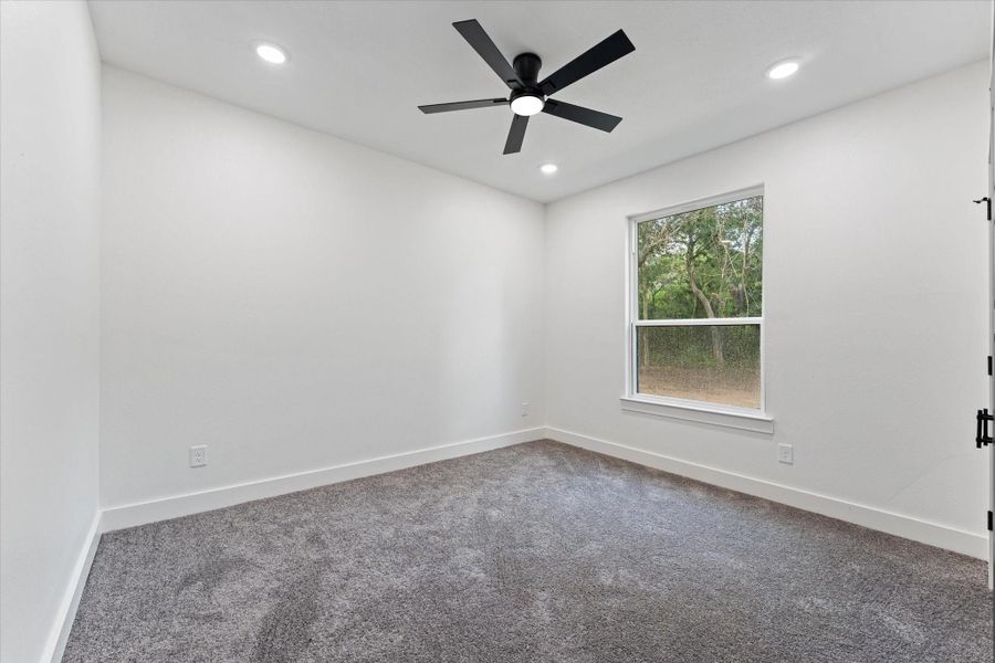 Spacious, unfurnished interior of a new home in , Hempstead (Image 17). Spacious, unfurnished interior of a new home in , Hempstead (Image 17).