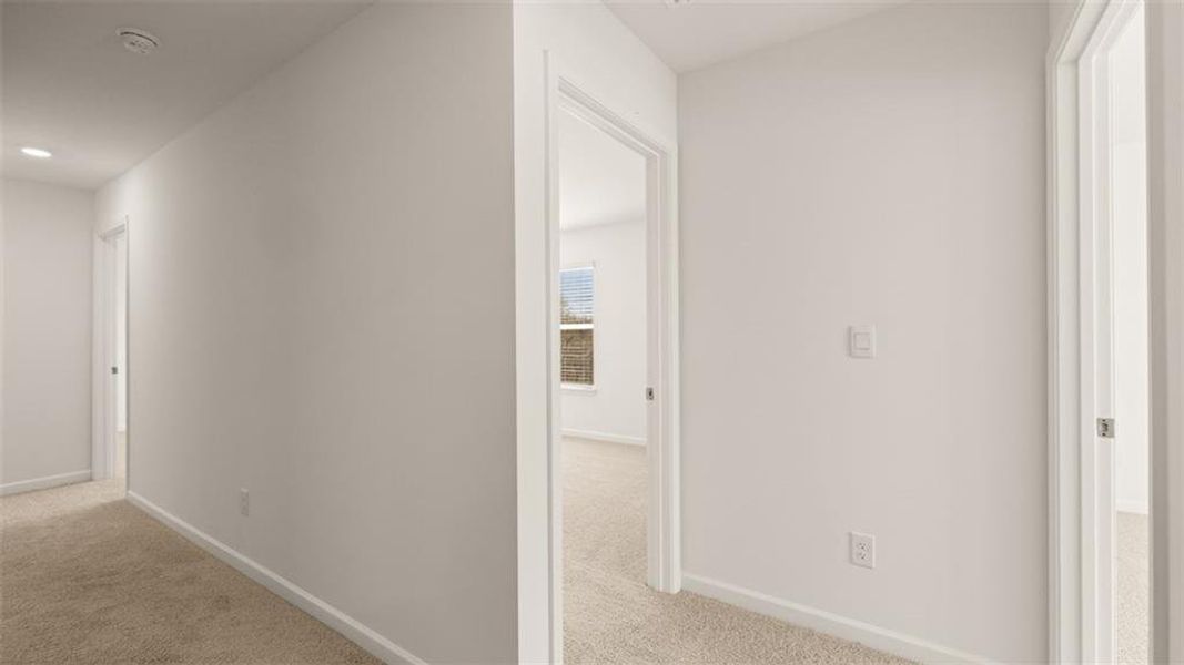 Spacious, unfurnished interior of a new home in Kingston Ranch at Lake Oconee, Buckhead (Image 18).