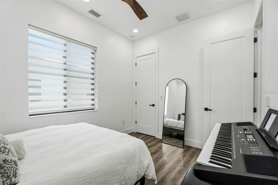 Furnished interior view inside a new home in , Port Charlotte (Image 17).