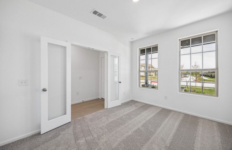 Spacious, unfurnished interior of a new home in Mavera, Conroe (Image 16). Spacious, unfurnished interior of a new home in Mavera, Conroe (Image 16).