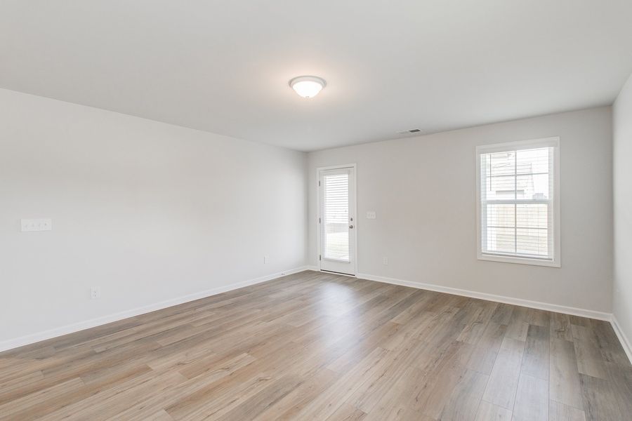 Spacious, unfurnished interior of a new home in Winston Point, Gilbert (Image 14). Spacious, unfurnished interior of a new home in Winston Point, Gilbert (Image 14).