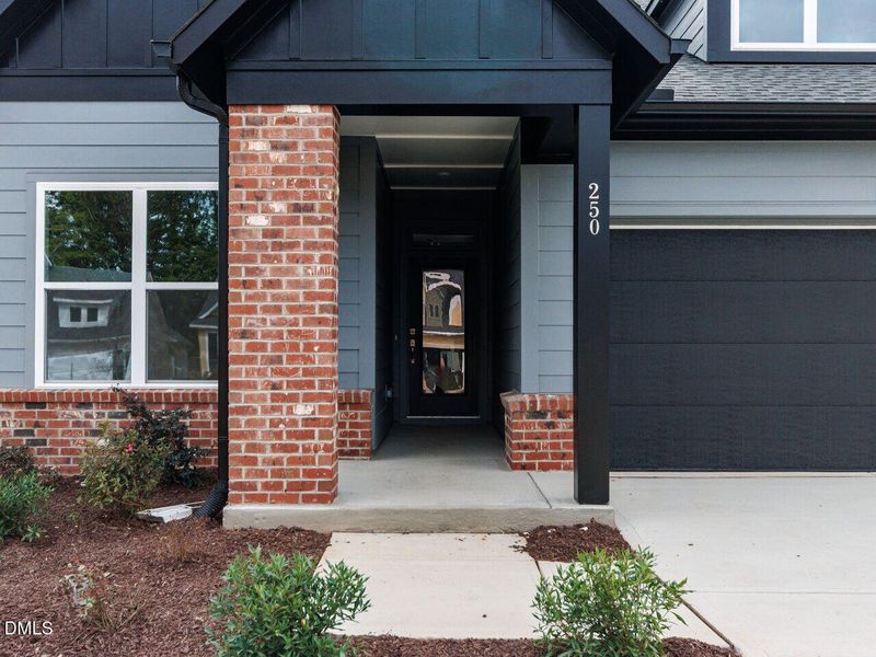 003-1280x960-front-entry 003-1280x960-front-entry