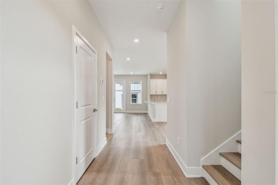 Spacious, unfurnished interior of a new home in , St. Petersburg (Image 13). Spacious, unfurnished interior of a new home in , St. Petersburg (Image 13).