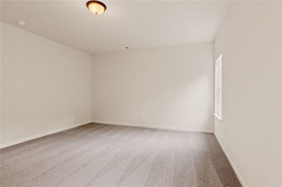 Spacious, unfurnished interior of a new home in Roxeywood Park, Winder (Image 23).