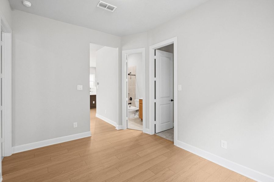 Spacious, unfurnished interior of a new home in Riceland 50’ Front Load Homesites, Mont Belvieu (Image 18). Spacious, unfurnished interior of a new home in Riceland 50’ Front Load Homesites, Mont Belvieu (Image 18).