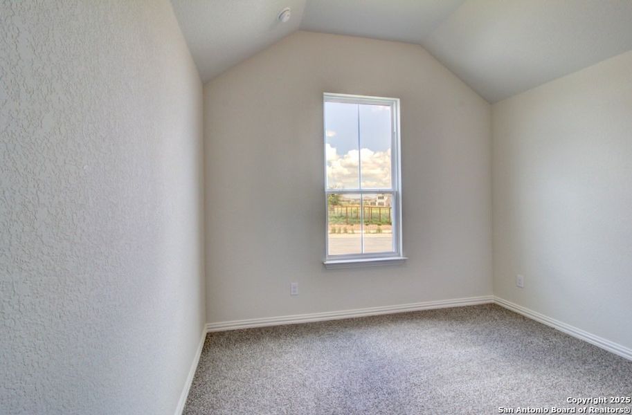 Spacious, unfurnished interior of a new home in The Crossvine, Schertz (Image 20).