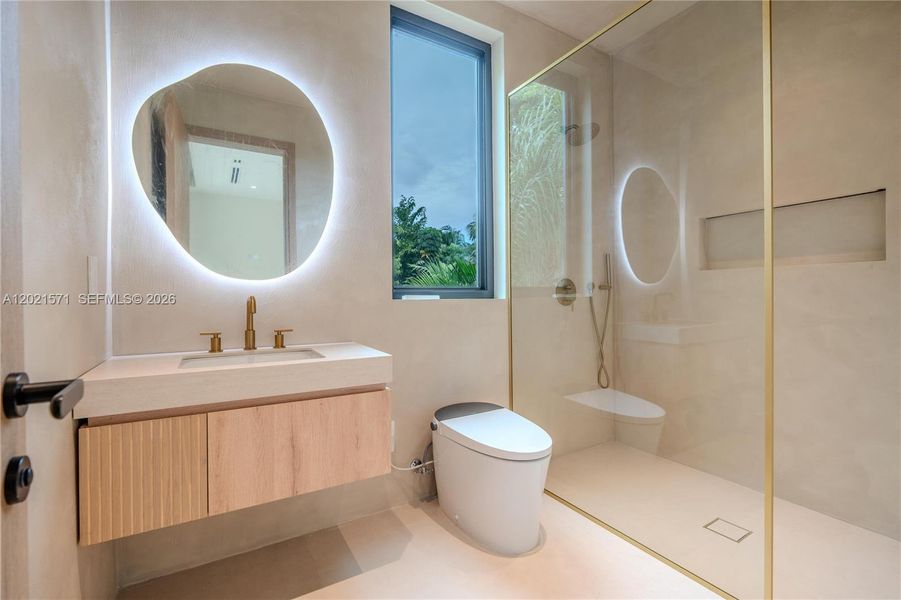 Furnished interior view inside a new home in , Fort Lauderdale (Image 6).