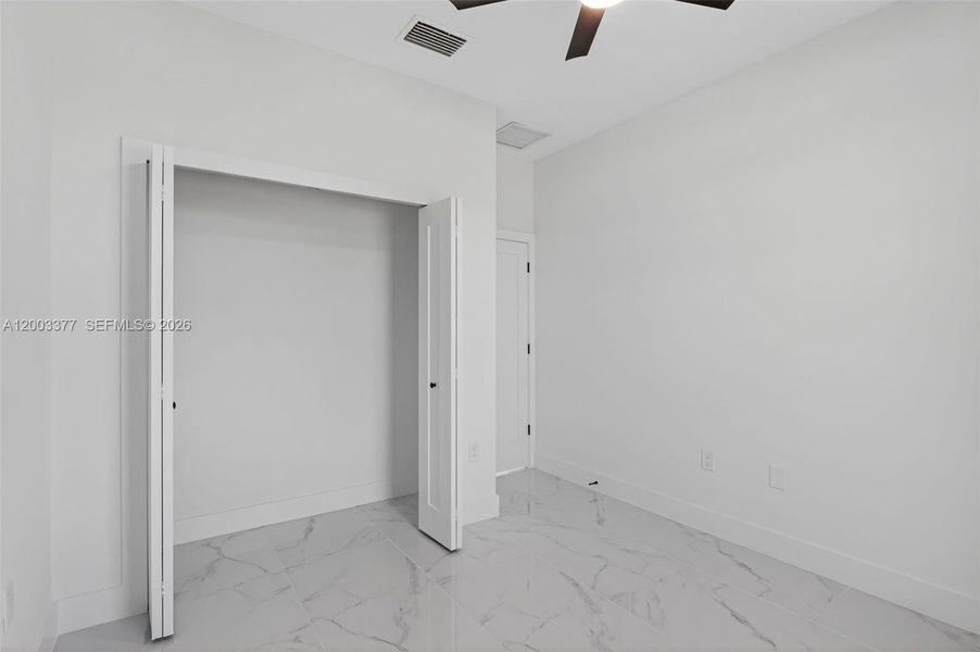 Spacious, unfurnished interior of a new home in , Lehigh Acres (Image 21).