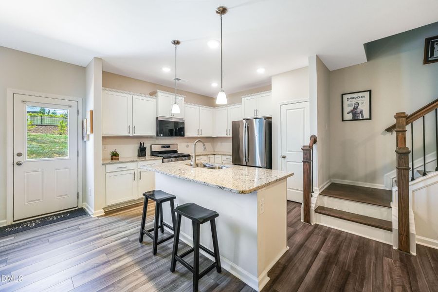 616 Glen Clova Dr-5