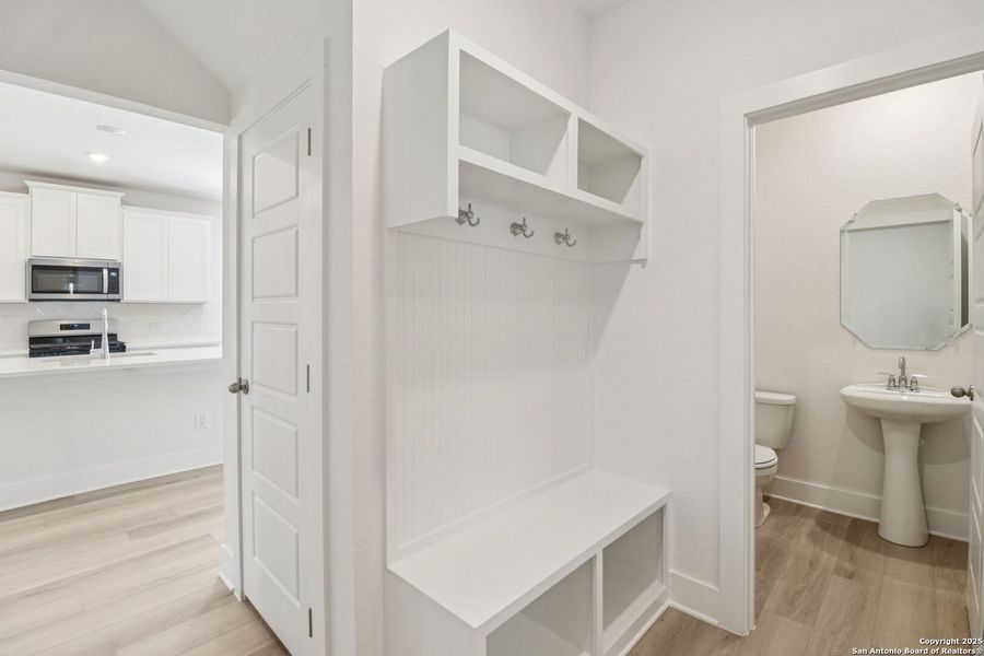 Furnished interior view inside a new home in Comanche Ridge, San Antonio (Image 6). Furnished interior view inside a new home in Comanche Ridge, San Antonio (Image 6).