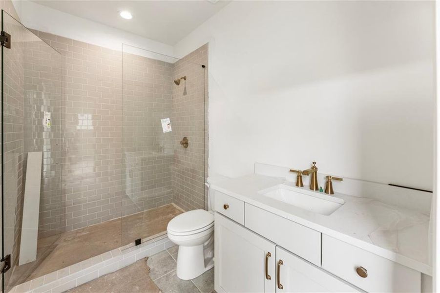 Furnished interior view inside a new home in , Alpharetta (Image 9).