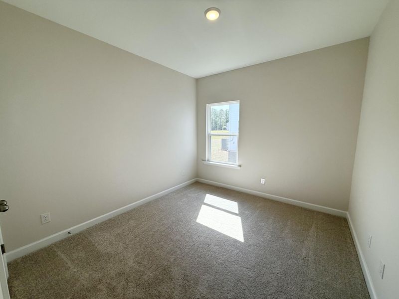 Spacious, unfurnished interior of a new home in , Summerville (Image 17).