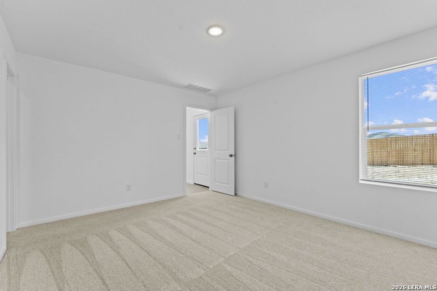 Spacious, unfurnished interior of a new home in Grace Valley, Marion (Image 14).
