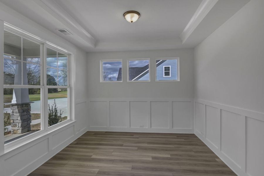 Spacious, unfurnished interior of a new home in Clubside Reserve at Summerlake, Lexington (Image 16).