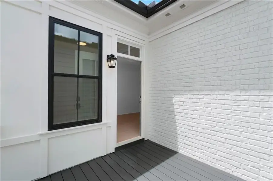 Exterior details and patio area of a home in Park Walke, Alpharetta (Image 29).