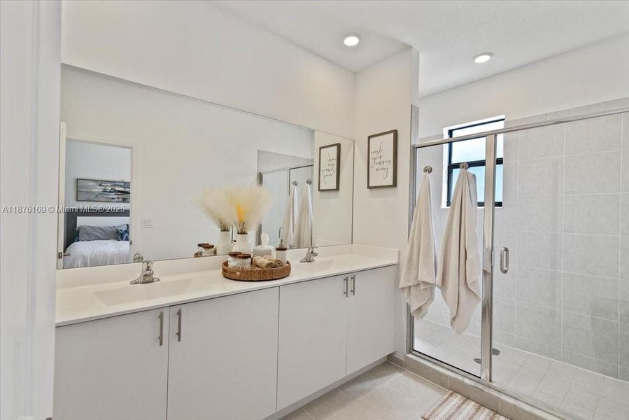 Furnished interior view inside a new home in , Homestead (Image 14).