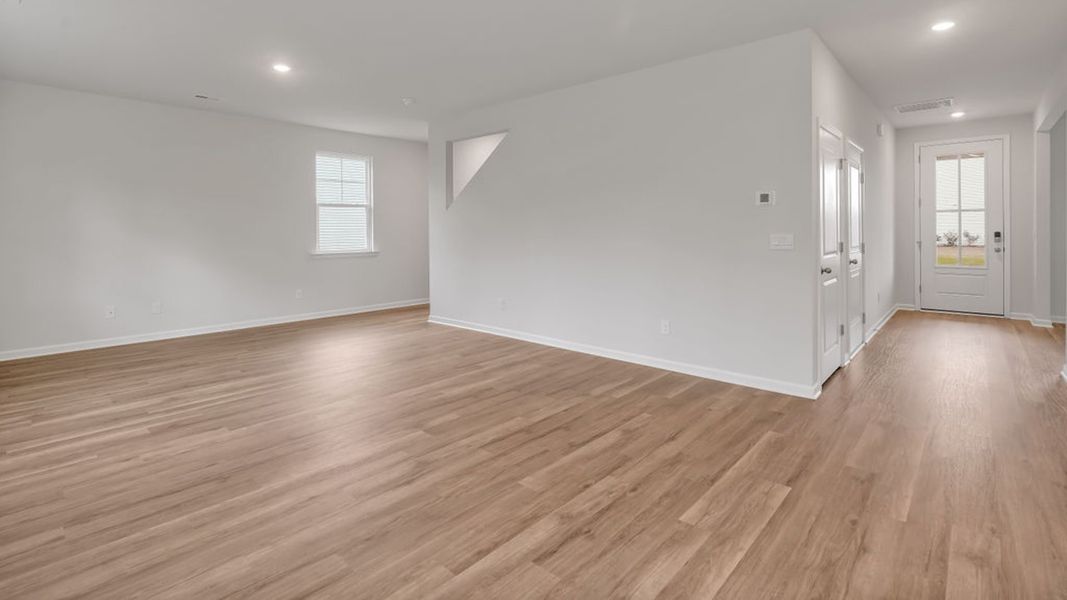 Spacious, unfurnished interior of a new home in Grayson Park, Leland (Image 19).
