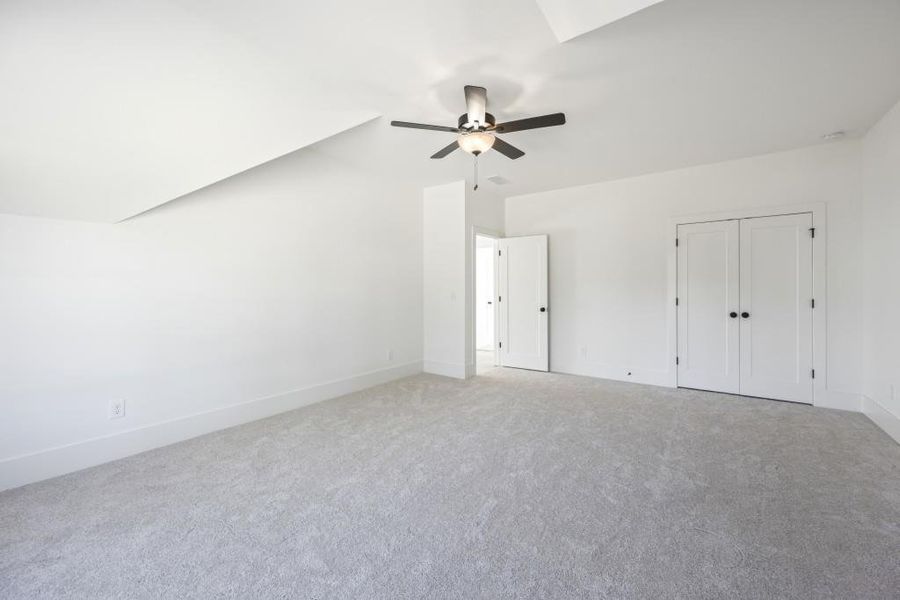 Spacious, unfurnished interior of a new home in , Madison (Image 20).