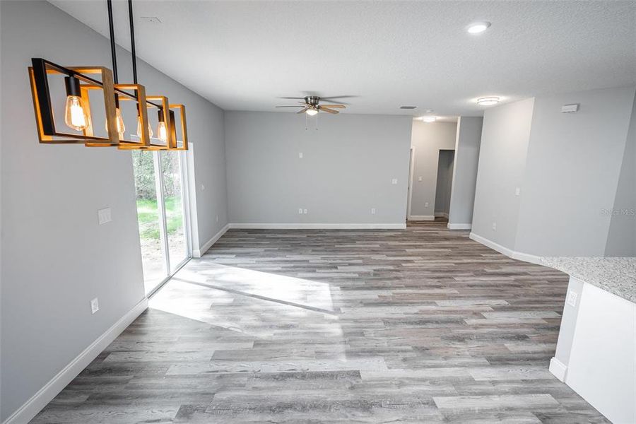 Spacious, unfurnished interior of a new home in , Lake Wales (Image 16).