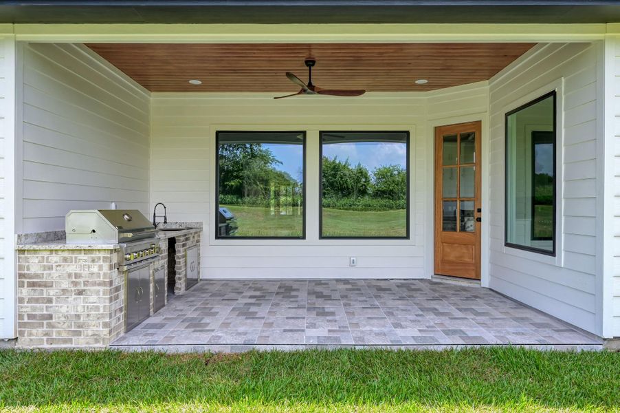 Exterior details and patio area of a home in , Montgomery (Image 27).