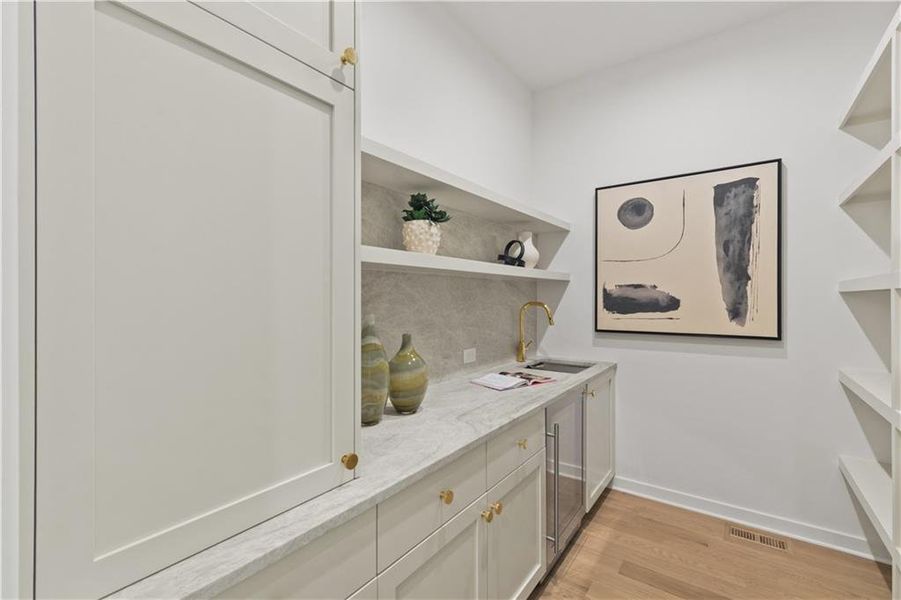 Furnished interior view inside a new home in , Alpharetta (Image 69).