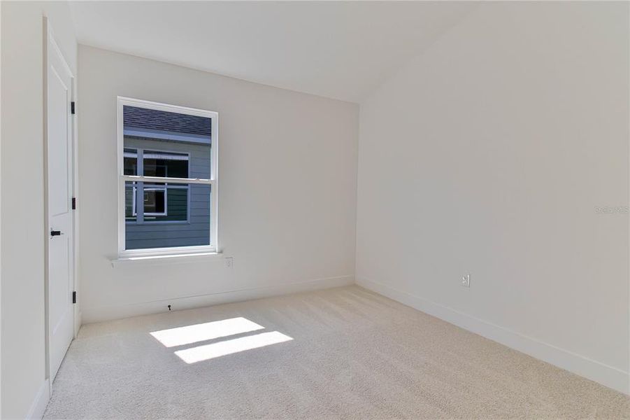 Spacious, unfurnished interior of a new home in Briarwood, Alachua (Image 24).