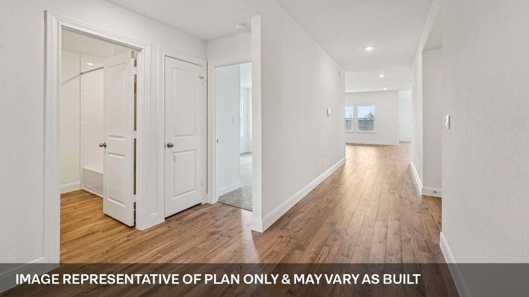 Representative unfurnished interior of a home built from the The Courtland by D.R. Horton in Railhead, Cedar Creek (Image 10).