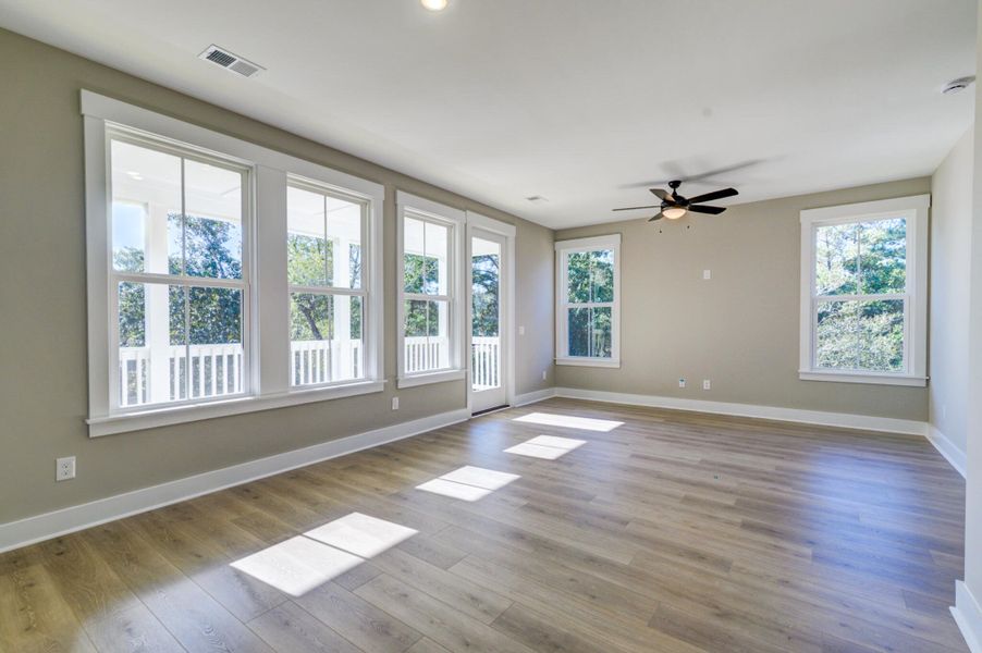 Spacious, unfurnished interior of a new home in , Charleston (Image 22).