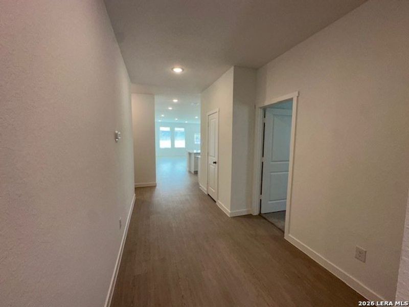 Spacious, unfurnished interior of a new home in Juniper Ranch, Spring Branch (Image 27).