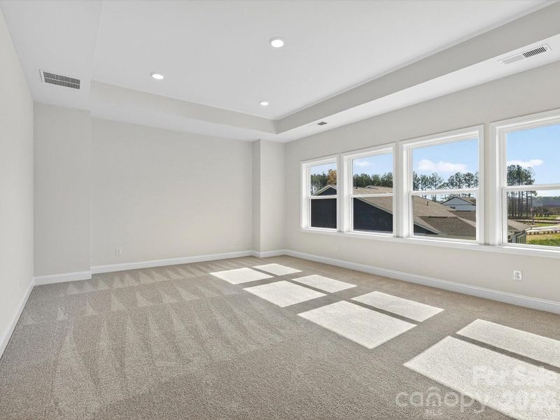 Oversized Owner's Suite