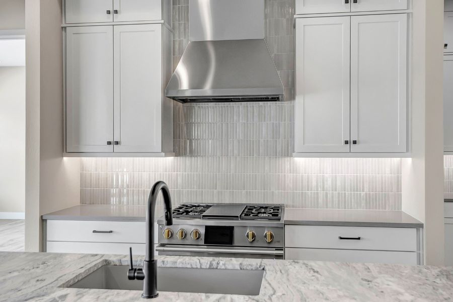 Close-up of interior finishes inside a home in Estates at Kings Ranch, Gold Canyon (Image 22).